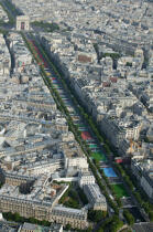Paris 2012 sur les Champs Elysées. © Guillaume Plisson / Plisson La Trinité / AA09570 - Photo Galleries - Road