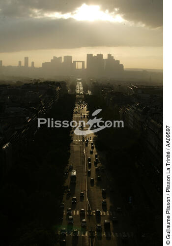 La Défense. - © Guillaume Plisson / Plisson La Trinité / AA09597 - Photo Galleries - Road transport