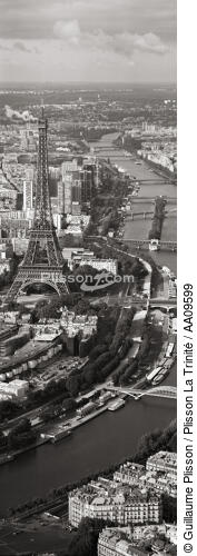 La Tour Eiffel. - © Guillaume Plisson / Plisson La Trinité / AA09599 - Photo Galleries - Vertical panoramic