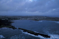 Port-Maria. © Philip Plisson / Plisson La Trinité / AA09656 - Nos reportages photos - Ciel gris
