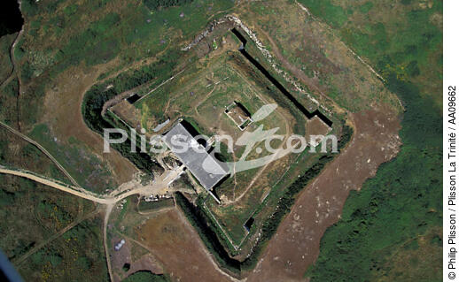 Le Fort d' Hoëdic. - © Philip Plisson / Plisson La Trinité / AA09662 - Nos reportages photos - Fort