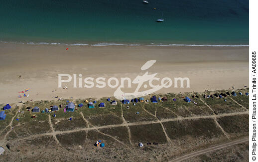 Beach of Houat. - © Philip Plisson / Plisson La Trinité / AA09685 - Photo Galleries - Path