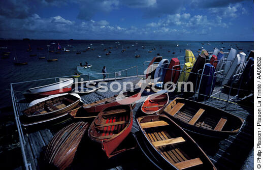 Cowes Week 1985. - © Philip Plisson / Plisson La Trinité / AA09832 - Photo Galleries - Rowing boat