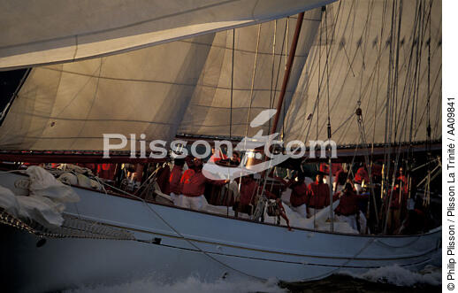 Orion - Cowes Week. - © Philip Plisson / Plisson La Trinité / AA09841 - Nos reportages photos - Goélette [Yachting]