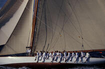 Tuiga et son équipage. © Philip Plisson / Plisson La Trinité / AA09845 - Nos reportages photos - Jauge internationale