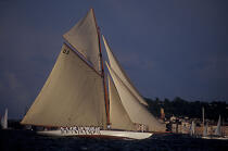 Tuiga during the Nioulargue of 1993. © Philip Plisson / Plisson La Trinité / AA09859 - Photo Galleries - Classic Yachting