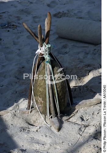Traditional anchor used in Brazil. - © Philip Plisson / Plisson La Trinité / AA10040 - Photo Galleries - Anchor