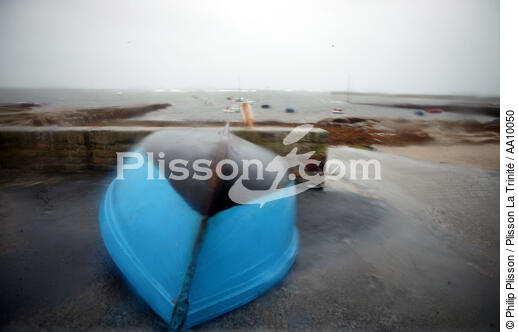 Gros temps sur Penmarc'h. - © Philip Plisson / Plisson La Trinité / AA10050 - Nos reportages photos - Gros temps