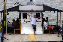 Transport maritime brésilien. © Philip Plisson / Plisson La Trinité / AA10130 - Nos reportages photos - Enfant