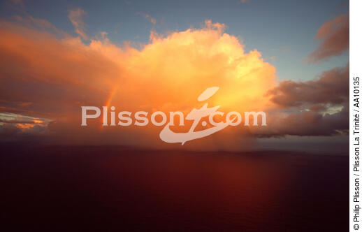 Ciel martiniquais. - © Philip Plisson / Plisson La Trinité / AA10135 - Nos reportages photos - Beau temps