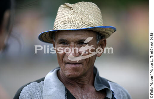 Portrait of Brazilian. - © Philip Plisson / Plisson La Trinité / AA10138 - Photo Galleries - Senior citizen