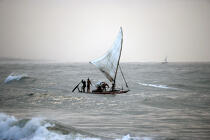 Departure for fishing in Caponga. © Philip Plisson / Plisson La Trinité / AA10155 - Photo Galleries - Ceara