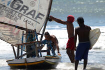 Retour de pêche. © Philip Plisson / Pêcheur d’Images / AA10218 - Nos reportages photos - Jangadas do Brazil