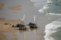 Jangadas sur une plage du Ceara. © Philip Plisson / Plisson La Trinité / AA10230 - Nos reportages photos - Homme