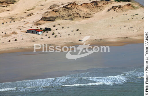 House of fisherman on the coast of Jericoacoara. - © Philip Plisson / Plisson La Trinité / AA10260 - Photo Galleries - Beach