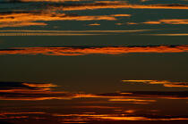 To lay down sun through the clouds. © Philip Plisson / Plisson La Trinité / AA10271 - Photo Galleries - Sunset