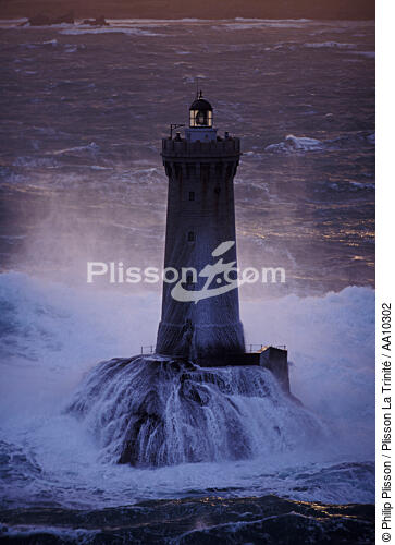 Four Lighthouse. - © Philip Plisson / Plisson La Trinité / AA10302 - Photo Galleries - Sunrise