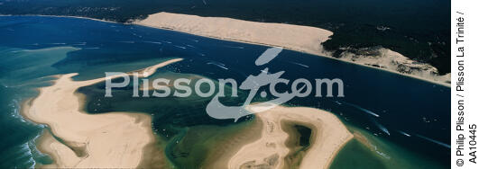 La Dune du Pilat et le Banc d'Arguin. - © Philip Plisson / Plisson La Trinité / AA10445 - Nos reportages photos - Arcachon [Bassin d']
