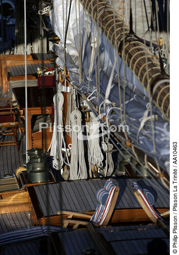 Classic Week 2005. - © Philip Plisson / Plisson La Trinité / AA10463 - Photo Galleries - Outfitting of superstructure