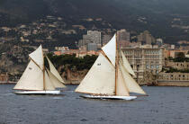 Tuiga et Moonbeam - Classic Week 2005. © Philip Plisson / Plisson La Trinité / AA10523 - Nos reportages photos - Monaco [principauté de]