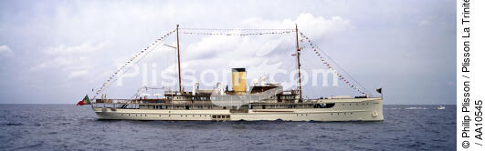 SS Delphine - Classic Week 2005. - © Philip Plisson / Plisson La Trinité / AA10545 - Photo Galleries - Monaco Classic Week 2011