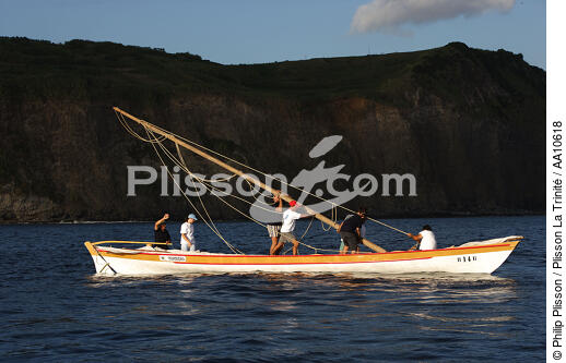 Whaling boat in the Azores. - © Philip Plisson / Plisson La Trinité / AA10618 - Photo Galleries - Whaling boat
