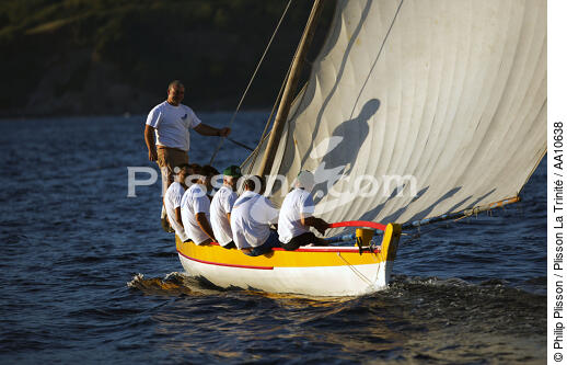 Whaling boat in the Azores. - © Philip Plisson / Plisson La Trinité / AA10638 - Photo Galleries - Old gaffer