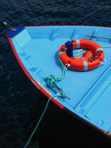 Buoy on a fishing boat on Horta in the Azores. © Philip Plisson / Plisson La Trinité / AA10698 - Photo Galleries - Elements of boat