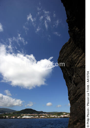 Cliff in the Azores. - © Philip Plisson / Plisson La Trinité / AA10704 - Photo Galleries - Faial