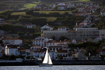 La ville d' Horta aux Açores. © Philip Plisson / Plisson La Trinité / AA10709 - Nos reportages photos - Ile [Por]