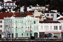 Maison colorée à Horta aux Açores. © Philip Plisson / Plisson La Trinité / AA10739 - Nos reportages photos - Açores [les]