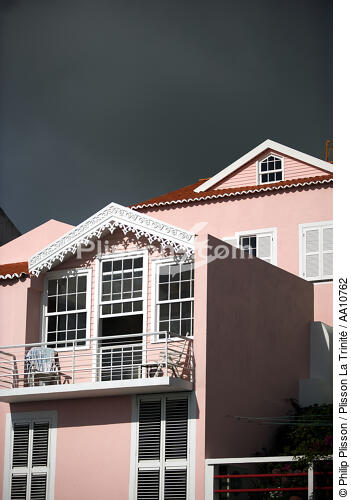 Façade d'une maison à Horta aux Açores. - © Philip Plisson / Plisson La Trinité / AA10762 - Nos reportages photos - Faial