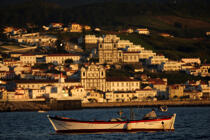 End of the day on Horta harbour in the Azores. © Philip Plisson / Plisson La Trinité / AA10781 - Photo Galleries - Old gaffer