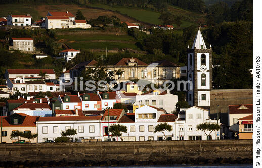 Fin de journée sur Horta aux Açores. - © Philip Plisson / Plisson La Trinité / AA10783 - Nos reportages photos - Faial