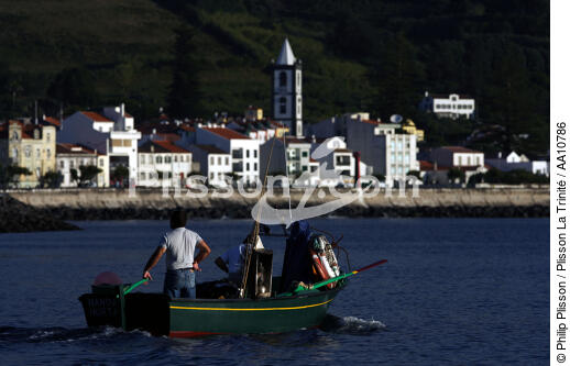 Return of fishing to the Azores. - © Philip Plisson / Plisson La Trinité / AA10786 - Photo Galleries - Whaling boat