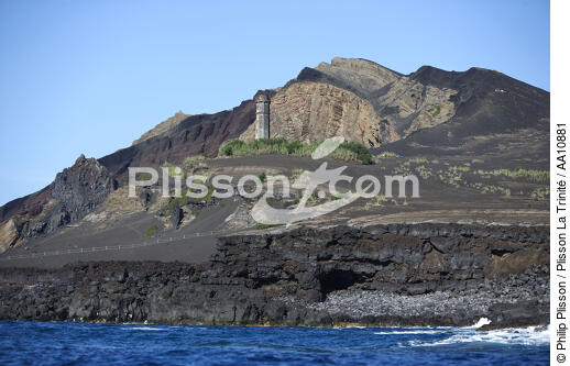 La pointe Dos Capelinhos sur Faial aux Açores. - © Philip Plisson / Pêcheur d’Images / AA10881 - Nos reportages photos - Açores [les]