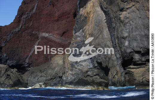 La pointe Dos Capelinhos sur Faial aux Açores. - © Philip Plisson / Plisson La Trinité / AA10890 - Nos reportages photos - Açores [les]