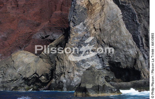 Dos Capelinhos point on Faial in the Azores. - © Philip Plisson / Plisson La Trinité / AA10893 - Photo Galleries - Rock