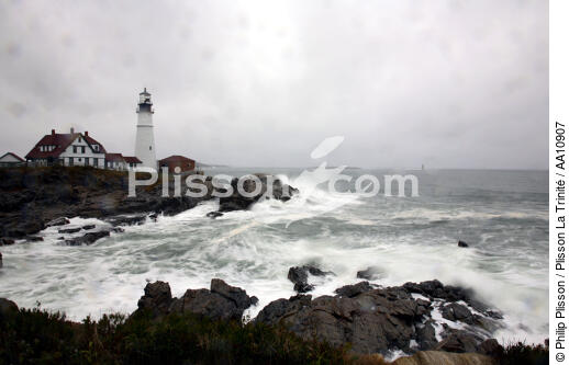 Le phare de Portland dans le Maine. - © Philip Plisson / Plisson La Trinité / AA10907 - Nos reportages photos - Grisaille