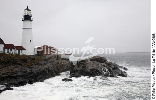 Le phare de Portland dans le Maine. - © Philip Plisson / Plisson La Trinité / AA10908 - Nos reportages photos - Grisaille
