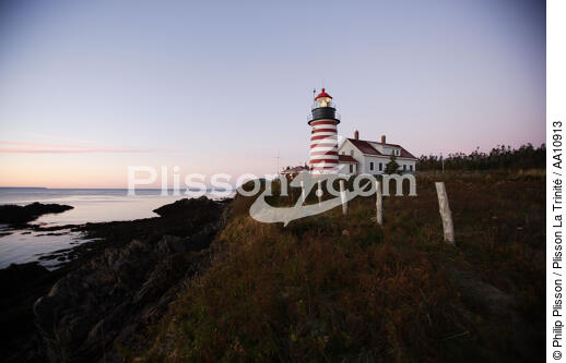 Le phare de Quoddy Head dans l'Etat du Maine. - © Philip Plisson / Plisson La Trinité / AA10913 - Nos reportages photos - Phare [Maine]