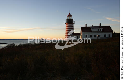 Le phare de Quoddy Head dans l'Etat du Maine. - © Philip Plisson / Plisson La Trinité / AA10914 - Nos reportages photos - Phare [Maine]