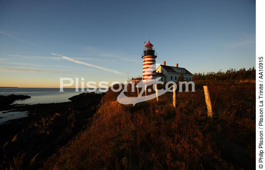 Le phare de Quoddy Head dans l'Etat du Maine. - © Philip Plisson / Plisson La Trinité / AA10915 - Nos reportages photos - Phare [Maine]