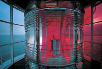 Lentille du phare de Kéréon. © Philip Plisson / Plisson La Trinité / AA10980 - Nos reportages photos - Intérieur [phare]