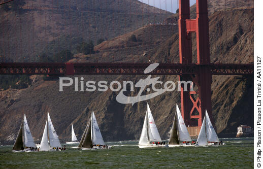 Le Golden Gate dans la baie de San Francisco. - © Philip Plisson / Plisson La Trinité / AA11127 - Nos reportages photos - Pont suspendu