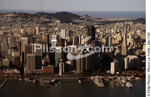 San Francisco. - © Philip Plisson / Plisson La Trinité / AA11162 - Nos reportages photos - Gratte-ciel