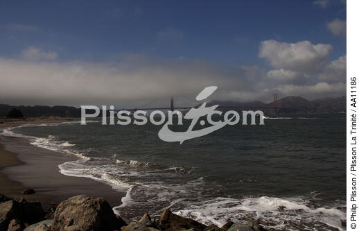 Le pont du Golden Gate en baie de San Francisco. - © Philip Plisson / Plisson La Trinité / AA11186 - Nos reportages photos - Pont suspendu