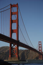 Windsurf sous le pont du Golden Gate en baie de San Francisco. © Philip Plisson / Plisson La Trinité / AA11188 - Nos reportages photos - Etats-Unis