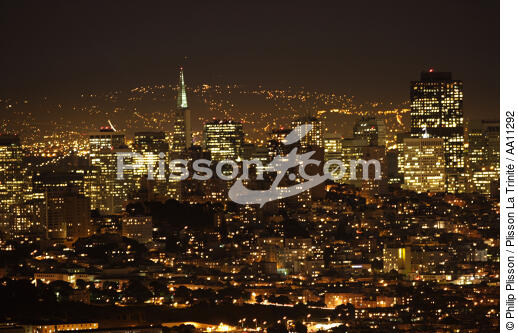 San Francisco by night. - © Philip Plisson / Plisson La Trinité / AA11292 - Photo Galleries - Sky-scraper