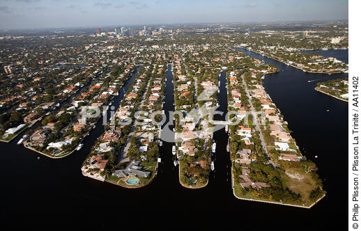 Seascape of Miami. - © Philip Plisson / Plisson La Trinité / AA11402 - Photo Galleries - Town